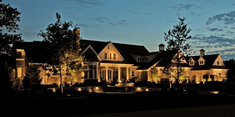 How to Create an Inviting Home with Outdoor Lighting this Summer