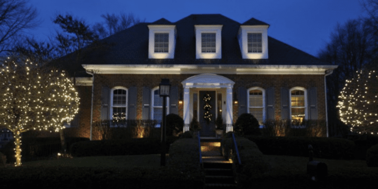 5 Tips for Hanging Holiday Lights